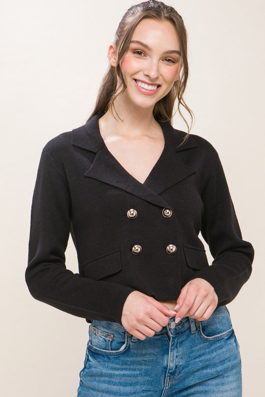 Suéter tipo blazer en tono vino es la combinación perfecta entre lo elegante y lo trendy.