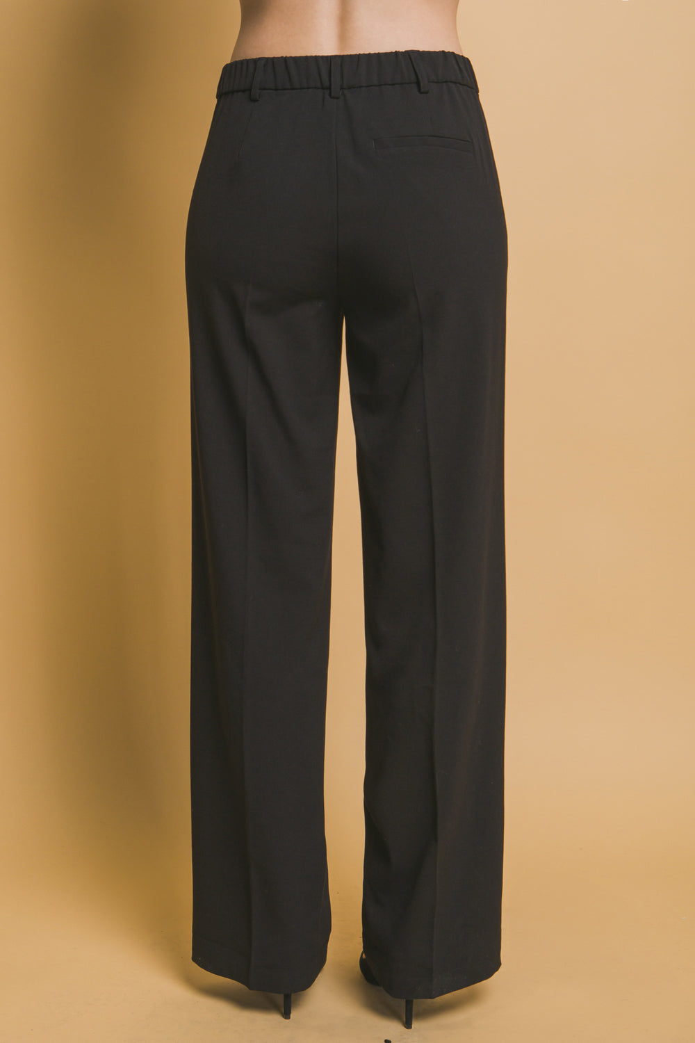 Pantalón Minimalista de Tiro Alto en Tono Moca