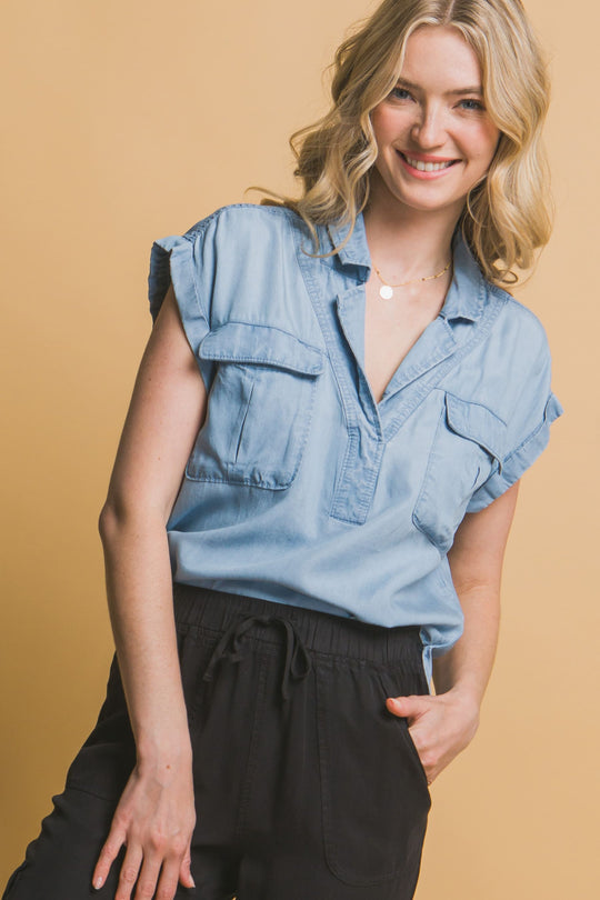 Blusa Corte V Con Dos Bolsillos