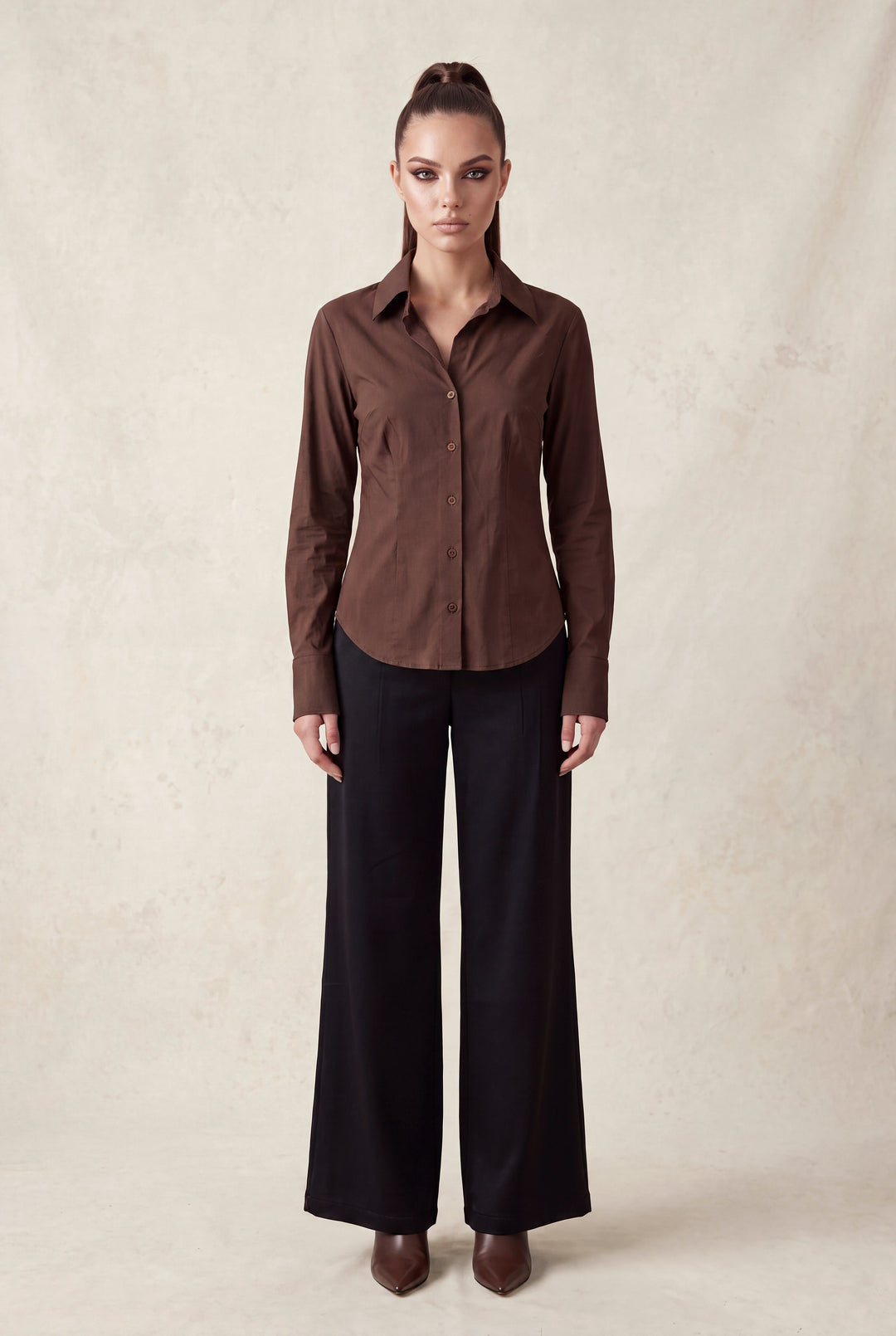 Blusa Clásica y elegante corte entallado