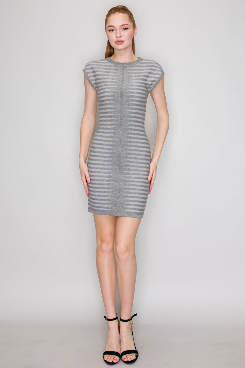 Vestido Corto de Punto Ajustado Elegancia contemporánea