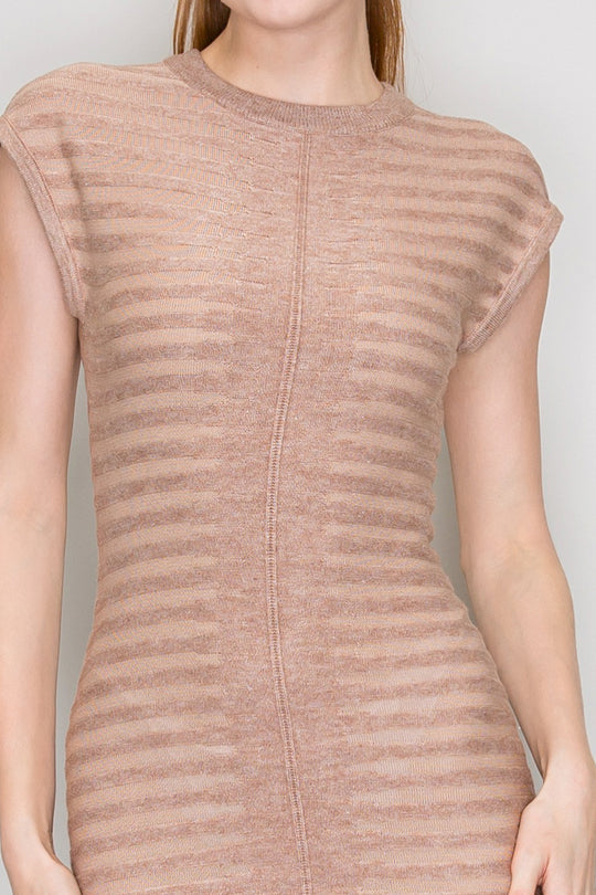 Vestido Corto de Punto Ajustado Elegancia contemporánea