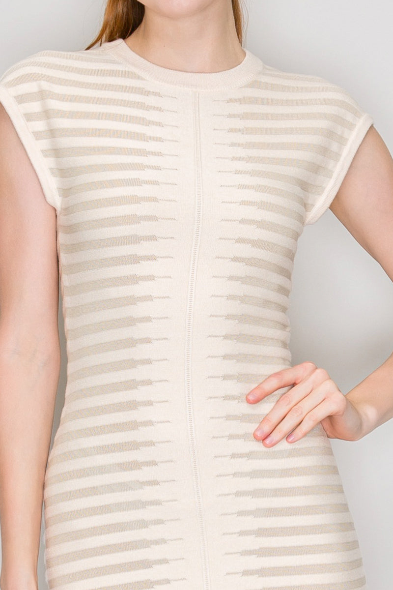Vestido Corto de Punto Ajustado Elegancia contemporánea