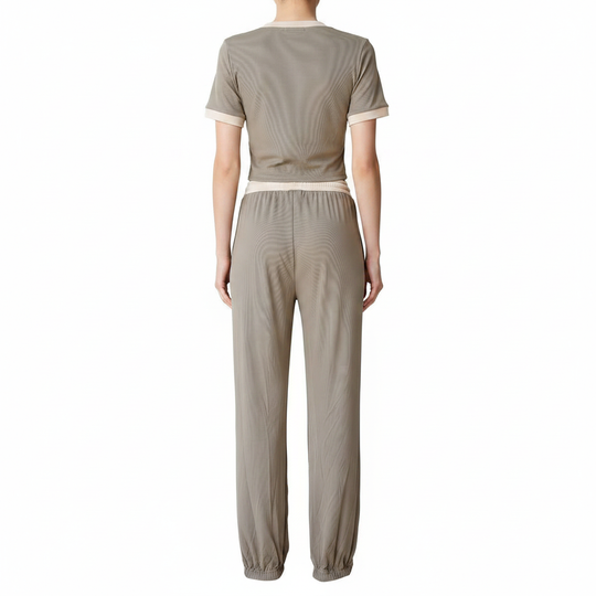 Conjunto Deportivo NASA para Mujer - Top y Pantalon Jogger