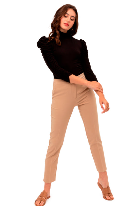 Pantiblusa Elegante Manga Larga Fruncida y Cuello de Tortuga