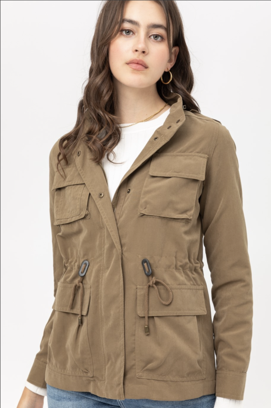 Gabardina con bolsillos