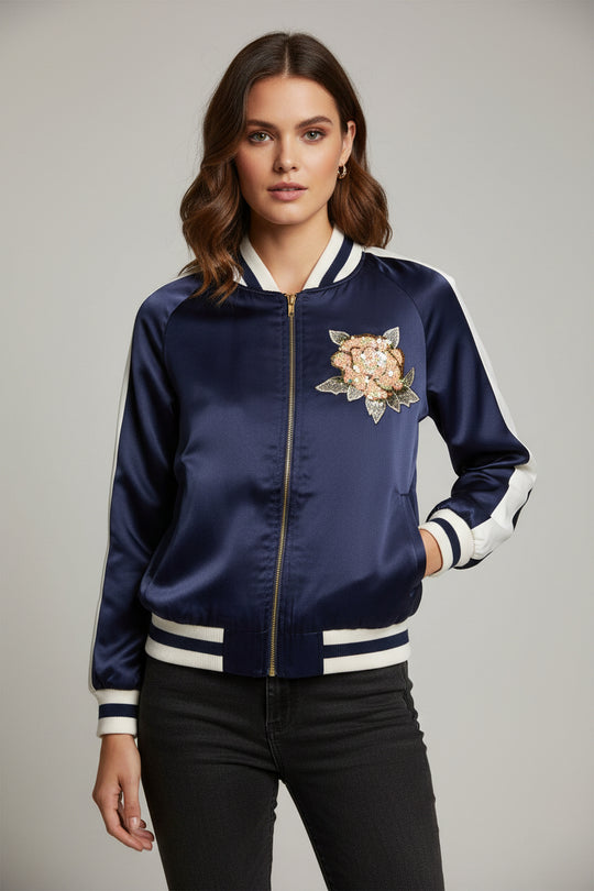 Chamarra Bomber Satinada con Bordado de Flor